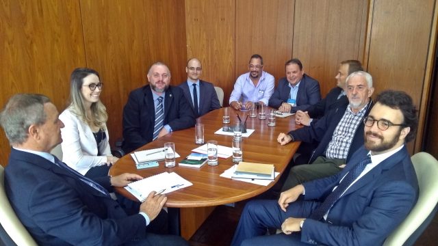ACEF participa de encontro promovido pelo CONFEA